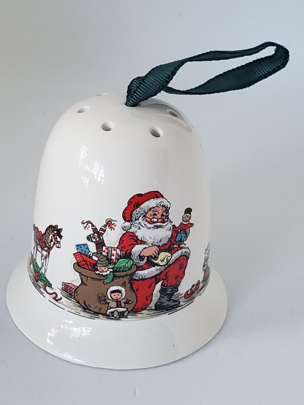 VTG Potpourri Press Ceramic Christmas Bell Ornament with Stopper-Peace on Earth